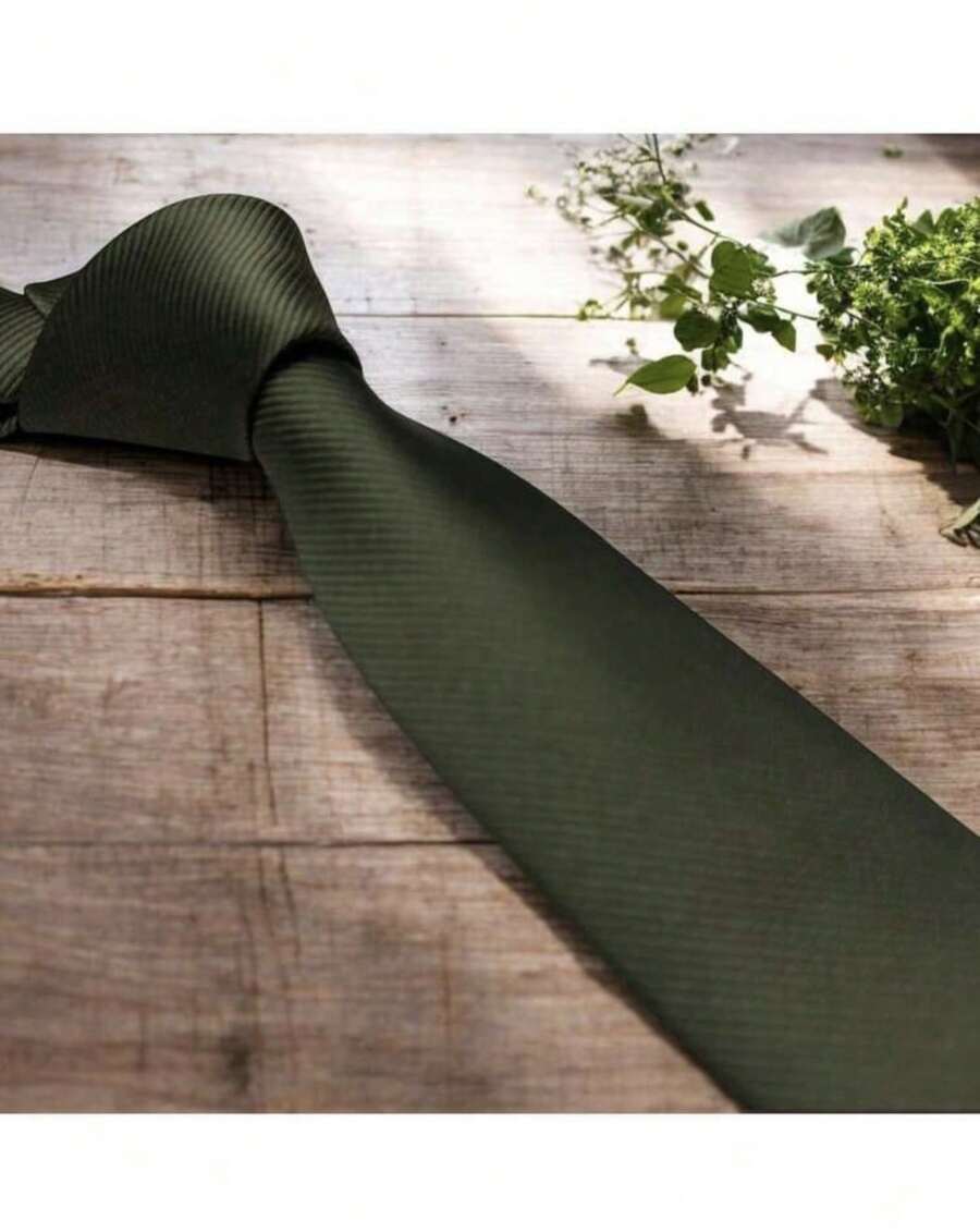 Men's Striped Tie In A Solid Color With A Quality Texture, Essential For Weddings, Business, And Formal Occasions. - Army Green - View 1