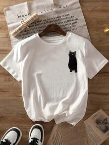 Women's Short Sleeve T-Shirt With Cat Print - "Cat Flag" Design, Crew Neck, Lightweight Summer Top With Fun Black Cat Illustration, Casual Wear | Fun Design T-Shirt | Y2k Lightweight Fabric T-Shirt - 白色 - 查看 3