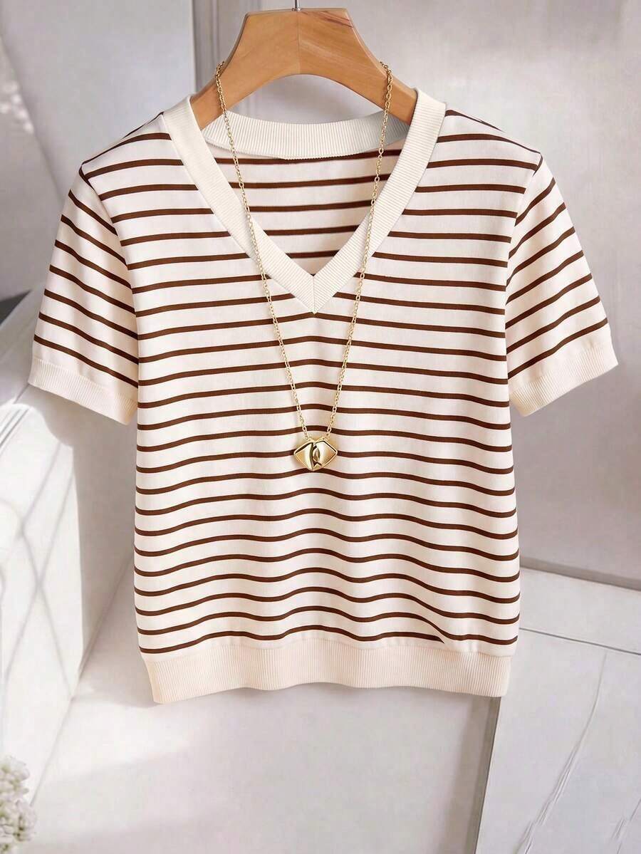 Nueva camiseta de mujer de manga corta con cuello en V a rayas - Multicolor 2 - Ver 1