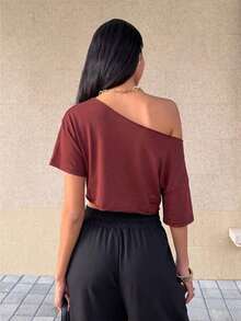 Top corto asimétrico de mujer con cuello blanco y flecos, camiseta de manga corta de moda versátil Y2K oversize y sexy, para primavera/verano - Rojo - Ver 2