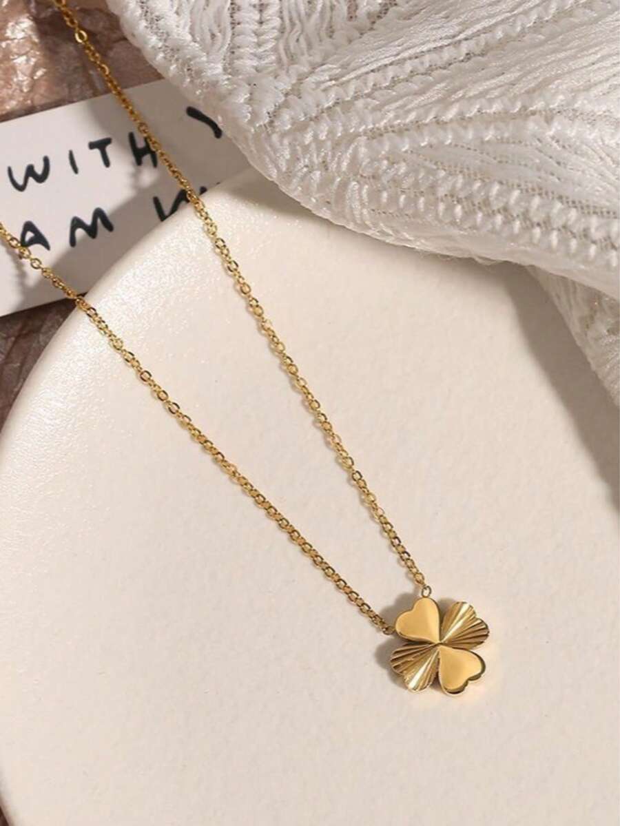 2026 New Arrival Four-Leaf Clover Necklace, Popular Women's 18K Gold Titanium Steel Clavicle Chain, Elegant Accessory