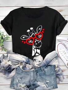 Camiseta de algodón de manga corta para mujer con estampado de jirafa de dibujos animados, ropa casual de calle para ir de compras, estilo lindo y moderno, camiseta versátil con diseño de jirafa con ojos de corazón para salidas de verano. - Negro - Ver 6