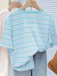 Camiseta de cuello redondo casual con estampado digital a rayas y bordado de fresa, regalo para amigos - Multicolor - Ver 2