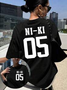 Camiseta gráfica NI-KI 05 para mujer - con estampado de letras, cuello redondo, manga corta, top casual, ligera, para verano y primavera, para atuendos cotidianos y formales, moda de primavera, diseño Y2k, material transpirable, camiseta estampada, para amantes de la moda. - Blanco - Ver 2