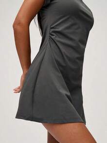 Vestido corto casual de punto de unicolor con cuello redondo, manga corta y cordón lateral para mujer - Gris Oscuro - Ver 5