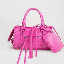 1 pieza Charm para bolso pequeño de material PU retro con cremallera, borlas de metal incrustadas con remaches, diseño de empalme en rosa fucsia, banda con bucle, estilo dulce y cool, biker bag, Y2K punk, bolso cuadrado - Rosa Fucsia - Ver 9