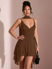 Vestido corto de gasa con escote en V profundo y cinta de color negro sólido, adecuado para citas diarias, salidas nocturnas, discotecas, fiestas, reuniones, fiestas de cóctel, monos de vacaciones, fiestas en la piscina, ropa de oficina, vestidos para ir y venir - Marrón - Ver 1