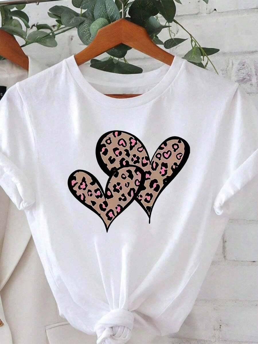 Plus Sizes - Plus Sizes - Unique Fashion With Personalized Style, This Plus Size Women's Casual Crew Neck T-Shirt Features A Leopard Heart Print, Perfect For Daily Wear, Shopping, Parties And Travel, Offering Versatility And Elegance. - 白色 - 查看 1