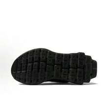 ALO Yoga Runner Round Toe Lace-Up Low-Top Running Shoes, Unisex - Black - View 5