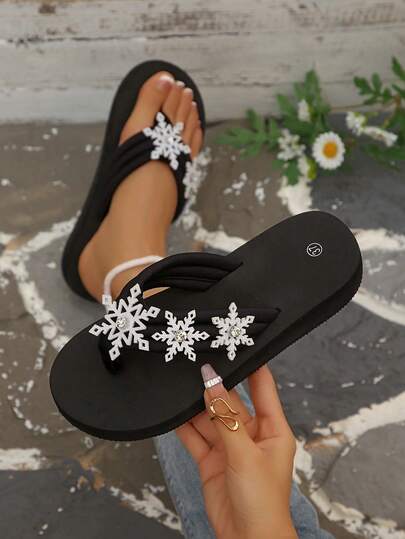 Women's Wedge Thick Bottom Sandals, Non-Slip Comfortable Soft Sole With Rhinestone Snowflake Decor, Solid Color Round Toe Flip Flops, Thick Bottom Flat Slippers, European And American Resort Style, Suitable For Summer Beach, Dating, Shopping, Daily Wear, Black