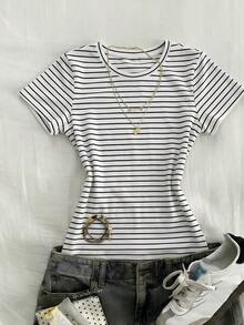 Camiseta ajustada de mujer de manga corta con cuello redondo de unicolor - Negro - Ver 1