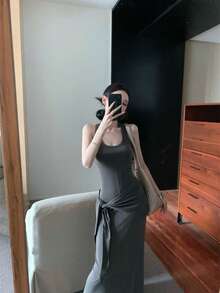 Vestido de cuello halter para mujer, color verde grisáceo oscuro, diseño de punto con nudo en la cintura y cintas decorativas, tejido elástico ajustado, estilo elegante moderno, ideal para uso diario. - Gris - Ver 2
