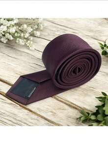 Men's Striped Tie In A Solid Color With A Quality Texture, Essential For Weddings, Business, And Formal Occasions. - Redwood - View 5