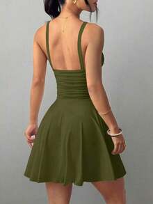 Vestido corto de punto sexy y elegante con escote en V, cintura fruncida y tirantes finos para mujer - Verde militar - Ver 2