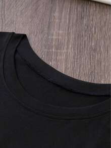 New Summer Fashion: A Casual Crew Neck T-Shirt With Double-Sided Prints, Showcasing Striking And Captivating Designs, Perfect For Everyday Wear, Holidays, Gatherings, And Travel Outfits During The Spring And Summer Seasons. Cotton T-Shirt. - Black - View 4
