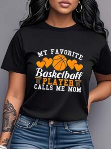 Camiseta estampada con la frase "Mi jugador de baloncesto favorito me llama mamá", de manga corta, cuello redondo, ropa de mujer, moderna y versátil, casual y cómoda, adecuada para uso diario, deportes y ocio, ideal para fortalecer el vínculo entre madre e hijo, conjuntos madre-hija, conjuntos para mejores amigas, regalo de cumpleaños, regalo de vacaciones. - Negro - Ver 1
