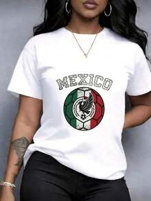 Mujer, Camiseta de cuello redondo, tema de fútbol y México, paleta de colores verde, blanco, rojo vibrantes y negro, estilo vintage textura desgastada, composición simétrica balón y águila, atmósfera patriótica y dinámica, detalles de textura desgastada y estética retro, diseño de estampado, lavable a máquina, tela resistente, material cómodo, estilo casual, ropa casual holgada, combina jeans, combina shorts, combina chaquetas ligeras - Negro - Ver 1