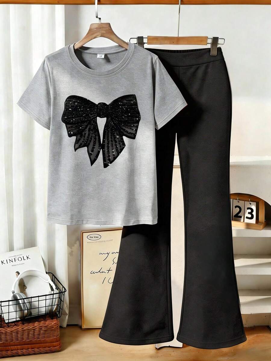 1 Conjunto de Camiseta de Manga Corta con Estampado de Lazo y Pantalones Acampanados, Adecuado para Adolescentes. Regalo Perfecto de Verano para Uso Escolar y Exterior, Primavera/Verano - Multicolor - Ver 1