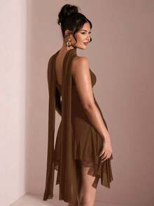 Vestido corto de gasa con escote en V profundo y cinta de color negro sólido, adecuado para citas diarias, salidas nocturnas, discotecas, fiestas, reuniones, fiestas de cóctel, monos de vacaciones, fiestas en la piscina, ropa de oficina, vestidos para ir y venir - Marrón - Ver 2