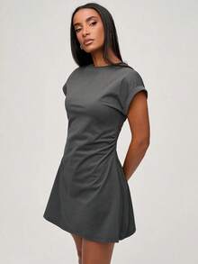 Vestido corto casual de punto de unicolor con cuello redondo, manga corta y cordón lateral para mujer - Gris Oscuro - Ver 4