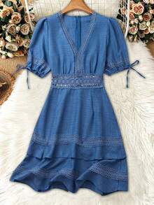 Vestido de mujer con cuello en V, volantes y estampado floral diminuto con cintura ceñida - Azul - Ver 3