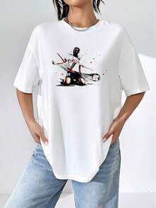 The Image Shows An Abstract Figure Of A Footballer Celebrating Energetically, Surrounded By Colorful Fragments That Symbolize Passion, Movement, And Athletic Strength, Conveying Enthusiasm And Dynamism. Women's 100% Cotton T-Shirt, Comfortable And Breathable For Everyday Casual Wear And Sports. - 白色 - 查看 1
