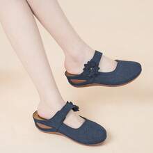 Ecetana Women's Hollow Out Flower Mule Sandals, Summer Breathable Closed Toe Slide Shoes,Women's Summer Blue Sandals: Arch Support Sport Slides With Platform Wedge Heel & Hook And Loop Ankle Strap | Orthopedic Comfort Sandals For Walking, Travel, Beach & Casual Wear | Breathable Open-Toe Design With Thick Cushioned Sole. - 藍色 - 查看 5