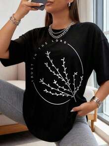 1 pieza de camiseta de estilo oversize para mujer, con diseño inspirador de cruz y corazón, con el versículo bíblico "Confía en el Señor con todo tu corazón". Camiseta oversize para mujer, perfecta para fiestas o como regalo. Suave y cómoda, 180g, 100% algodón, los diseños están completamente impresos. Unisexo. - Negro - Estilo 1 - Ver 11