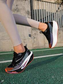 2026 Neue Frühlingspopuläre ultraleichte stoßabsorbierende Rückprall-Laufschuhe, unisex vielseitige echte Kohlefaser-Platte rutschfeste Casual Sportschuhe, geeignet für verschiedene Böden und Fitness-Aktivitäten, Schwarz - Schwarz - Übersicht 7