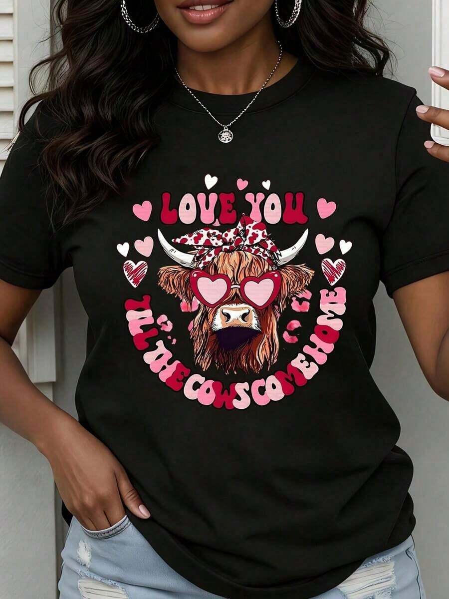 Camiseta de cuello redondo para mujer con estampado de vaca con gafas de corazón y la frase "Love You The Cows Come Home", manga corta, estilo casual para el Día de San Valentín. - Negro - Ver 1