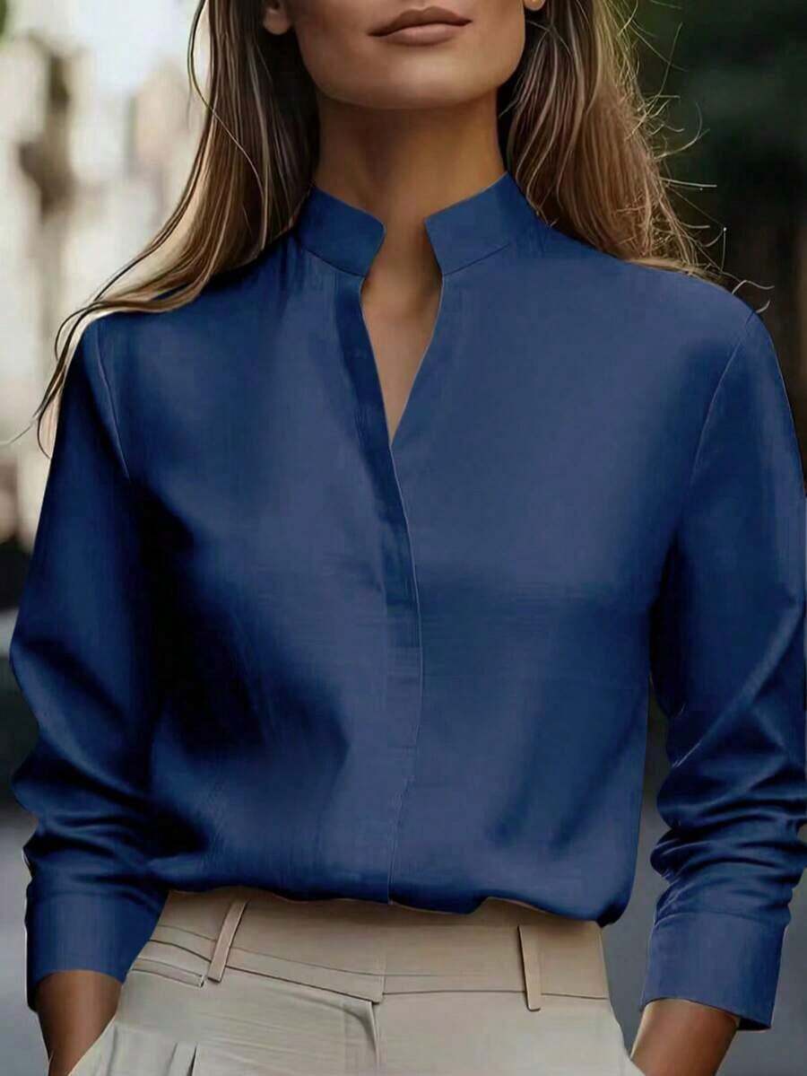 Camisa minimalista de unicolor de estilo europeo y americano para uso diario, con diseño de cuello de satén, manga larga y corte elegante y estilizado, ideal para la primavera - Azul marino - Ver 1
