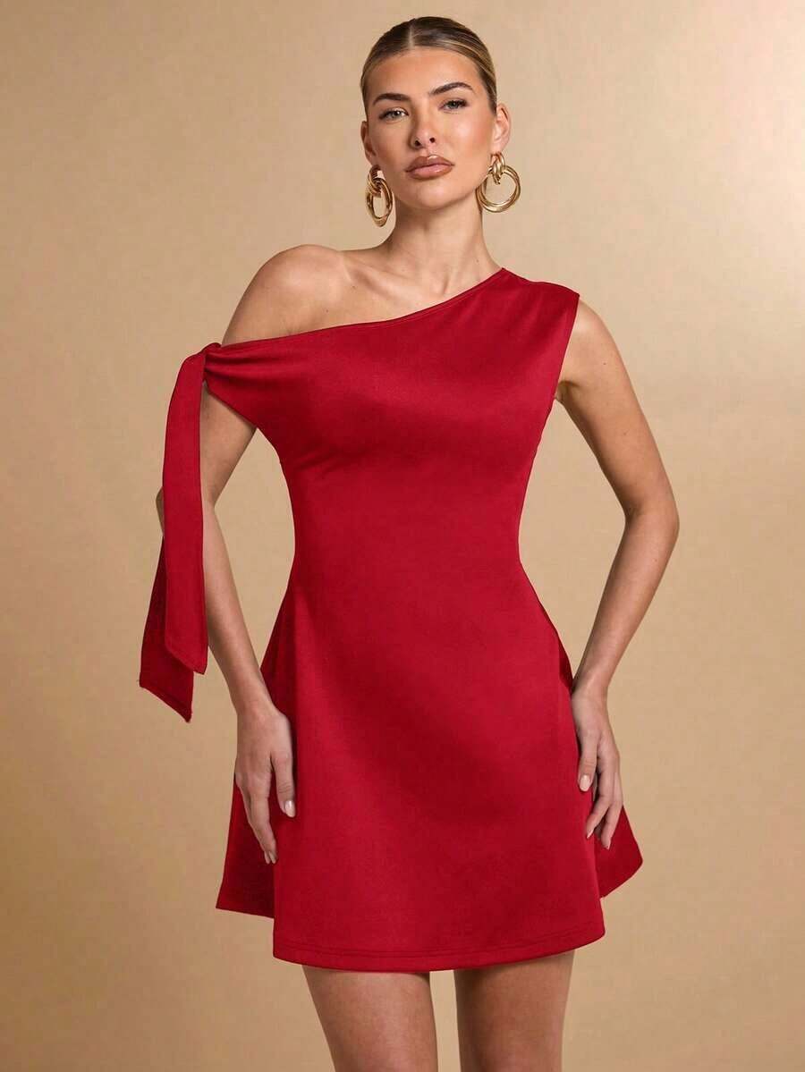 Falda asimétrica elegante de línea A con volantes en el bajo y detalle de lazo en el hombro en diseño ajustado negro para mujer - Rojo - Ver 1