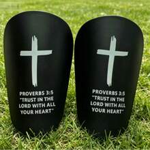 Espinilleras de fútbol con patrones de proverbios bíblicos y fe cristiana, de 10 x 6 cm, adecuadas para adolescentes y adultos - cruz - Ver 5