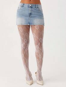 A White European And American Sexy Retro Hollow Flower Spring/Summer Style Fishing Net Tight Pantyhose, Suitable For Daily Dates, Vacations, And Gatherings - White - View 8
