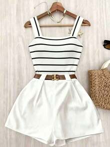 de 2 piezas de Primavera/Verano 2026 de diseño de moda elegante francés: Top ajustado de tirantes cuadrado en color marrón + Pantalón corto de pierna ancha blanco de cintura elástica, conjunto casual diario y de vacaciones para mujer - Blanco y Negro - Ver 9