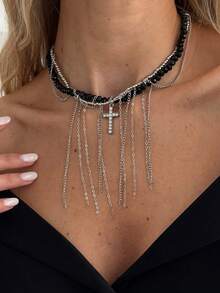 1pc Punk Style Sexy Rhinestone Cross Beaded Pendant Choker Necklace, Charming Dark Vibe Alloy Beaded Cross Necklace For Women, Suitable For Birthday Party, Festival, Daily Wear, Music Festival, Wedding Fashion Jewelry - Collar - View 4