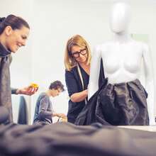 GOFLAME Female Full Body Model With Base Adjustable 177cm Mannequin Torso Manikin Dress Form For Clothing Store Exhibition - B - View 3