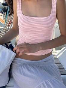 Camiseta de tirantes de punto a rayas rosa, estilo Y2K, diseño sin mangas adecuado para la playa, el transporte y el uso casual en verano - Rayas rosas y blancas - Ver 10