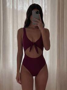 Swim Vcay Traje de baño de una pieza de unicolor negro elegante sin mangas, de cintura alta y con tirantes ajustables, para primavera/verano 2026 - Burdeos - Ver 8