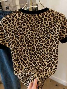 Camiseta de mujer de manga corta y cuello redondo con estampado de leopardo - Multicolor 6 - Ver 2