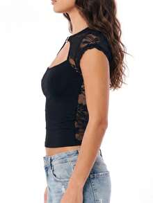 Women's Lace Patchwork Crop Tops Elegant Cap Sleeve Mock Neck Cutout Front Slim Fit Blouse Night Out Party Tee - Negro - Ver 5