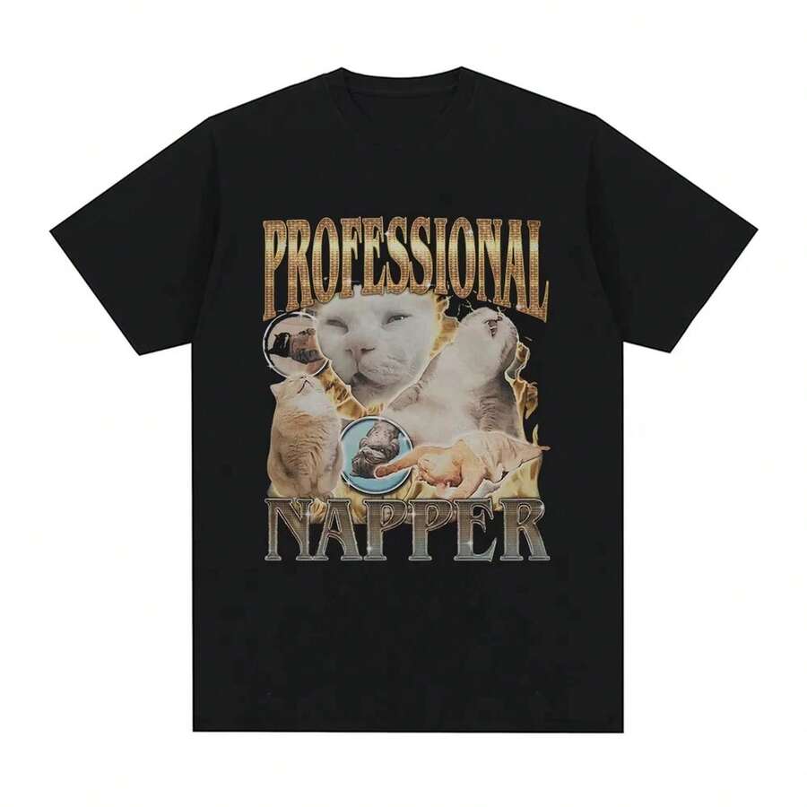 Camiseta divertida con meme de gato "Professional Napper" para hombre y mujer. Camiseta informal de algodón extragrande de moda vintage con cuello redondo. Camiseta de algodón suave de 220 g para hombre y mujer, confeccionada con un tejido premium duradero y agradable al tacto, ideal para todo tipo de cuerpo y para uso diario. Camisetas informales transpirables y ligeras, conjuntos elegantes para otoño, perfectas para el día a día, actividades al aire libre, viajes, vacaciones y fiestas temáticas durante todo el año. - Negro - Ver 1
