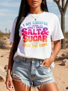Camiseta de manga corta divertida para mujer, edición limitada - Camiseta con estampado gráfico Estoy eligiendo cuidadosamente a quién confío, la sal y el azúcar se ven iguales - Estilo casual ligero para el día a día, lavable aáquina, un artículo de moda imprescindible para el verano, estampado audaz, fácil de cuidar, estilo urbano moderno, tela transpirable, diseño de cuello redondo, imprescindible para los fans del anime, algodón ligero. - Blanco - Ver 2