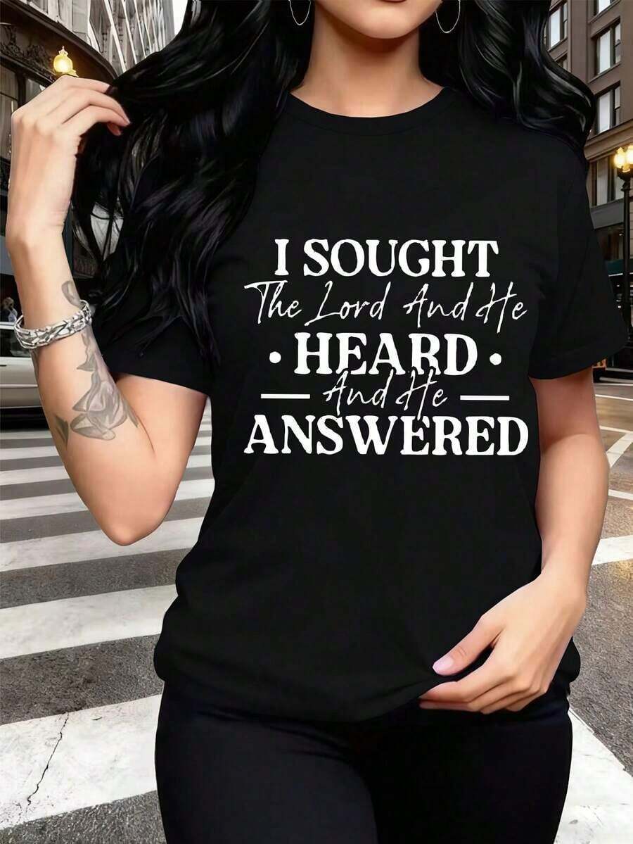 Soft 100% Cotton T-Shirt. New Women's Short-Sleeved Crew Neck T-Shirt, Perfect For Spring And Summer, With A Stylish Letter Print. Beautiful And Graceful, Comfortable And Relaxed, Loose And Elegant. Breathable Cotton T-Shirt That Goes With Everything. - 黑色 - 查看 1