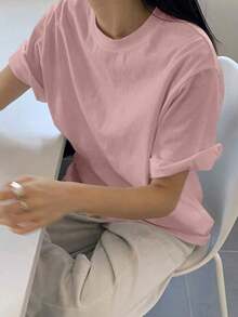 Loose-Fitting, Solid-Color Summer T-Shirt With A Round Neck And Oversized Cut. Easy To Wash And Care For Everyday Wear. - 黑色 - 查看 9