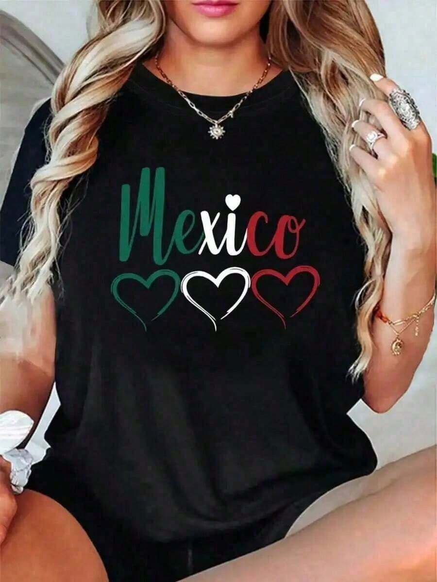 Under The RadarGraphic Print Camiseta Temática Mexicana para Mujer - Colores de la Bandera y Texto en Español con Diseño de Corazones, Sombrero e Insignia MEXICO, Poliéster Ligero Cuello Redondo Manica Corta, Ropa Casual Cómoda Todos los Tiempos del Año, Atuendo Cultural Mejicano Ide AD6Q-Vintage Street Style Unisex Loose Cotton Short Sleeve Crew Neck T-Shirt - Negro - Ver 1