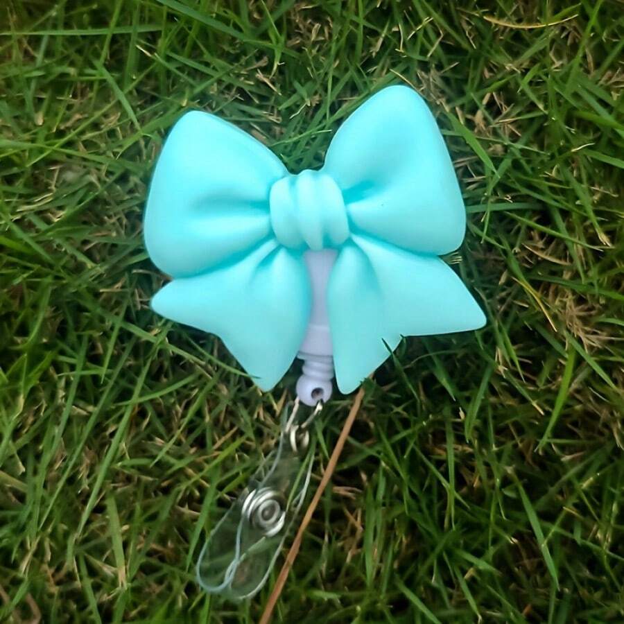 1 pieza Clip de insignia de moño de resina grande, colores vibrantes de macarrón, diseño lindo adecuado para enfermeras, médicos, trabajadores de oficina, personal médico, regalo encantador - A - Ver 1