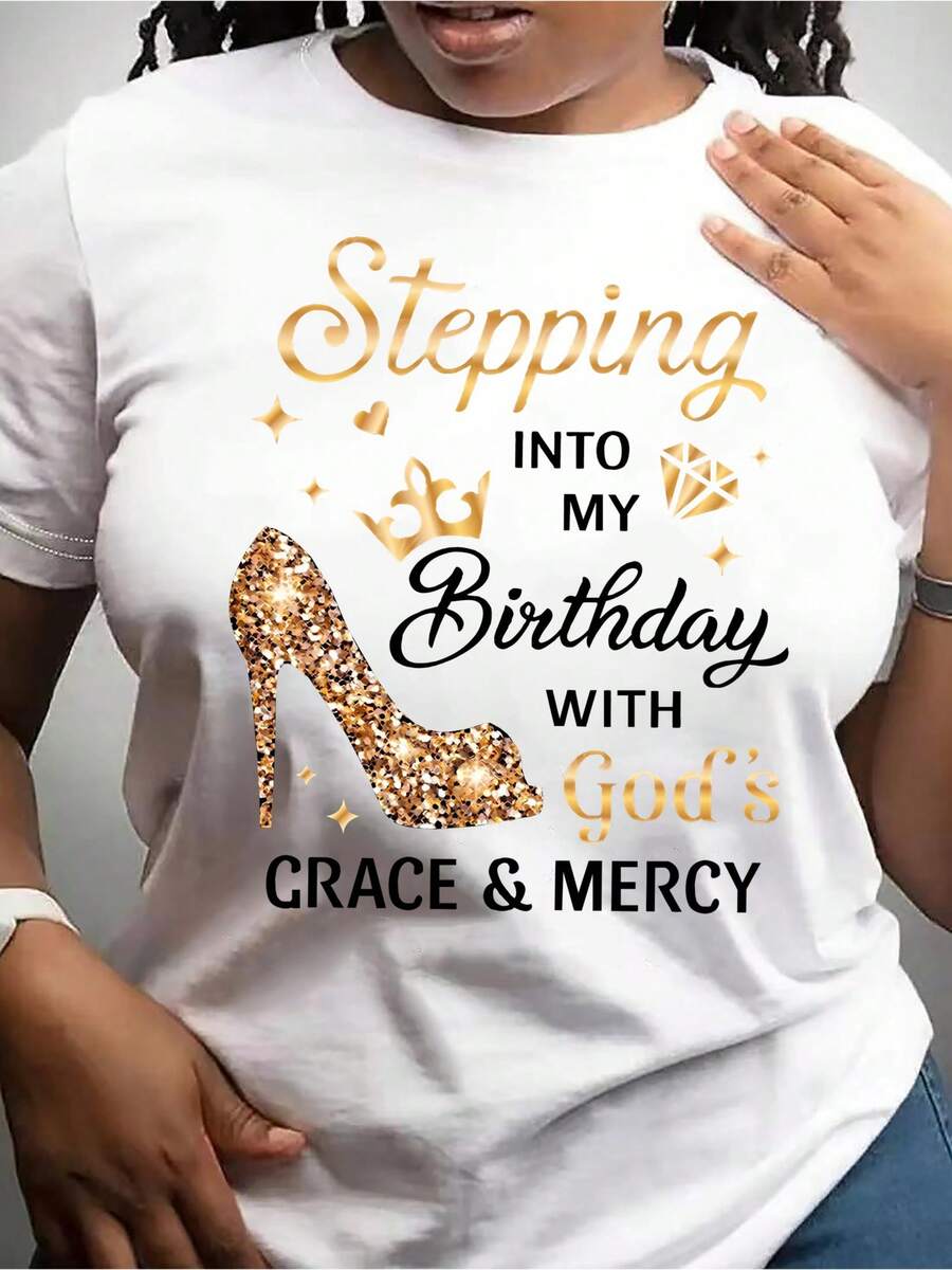 Women's Birthday Celebration T-Shirt - Sparkling Gold Text: "Celebrating My Birthday With God's Grace And Mercy" - Casual White T-Shirt For Everyday Wear And Parties - Comfortable Women's T-Shirt For All Seasons - Birthday Party Outfit Idea, Festive Wear, Fun Design, Breathable Material, Eye-Catching T-Shirt, For Fashion Lovers, Casual Short Sleeve Crew Neck T-Shirt, Fashionable Women's Clothing For All Seasons - 白色 - 查看 1