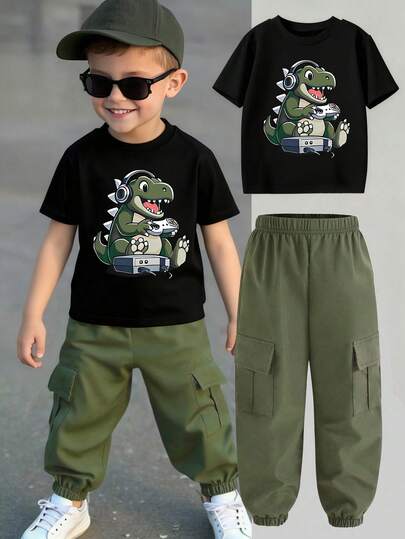 Conjunto de top de manga corta con cuello redondo y pantalones cargo con estampado de dibujos animados para niño pequeño
