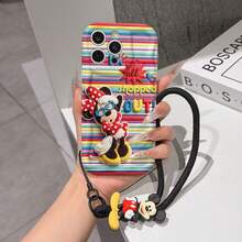 Estuche de teléfono Disney autorizado - Juego de cadena. Este conjunto presenta un estuche de teléfono de Mickey Mouse con una correa de muñeca de silicona 3D desmontable de Stitch, completa con un accesorio de anillo de metal. Elaborado con una técnica de textura de ola 2D única, el estuche está hecho de un material TPU llamativo y adorable, que muestra diseños clásicos de Mickey y Minnie Mouse. Es compatible con toda la serie de , incluidos los modelos 17, 16, 15, 14, 13, 12, 11, XS, XR, X, Plus, Pro y Max. Esta elegante funda protectora con temática de dibujos animados no solo brinda una protección integral y resistente para tu dispositivo, sino que también es el regalo perfecto para amigos y familiares. Estuche iPhone17 Pro Max. Funda de teléfono Disney. - Blanco - Ver 6